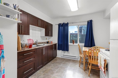 504 17Th St, Courtenay, BC 
