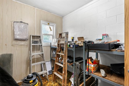 504 17Th St, Courtenay, BC 