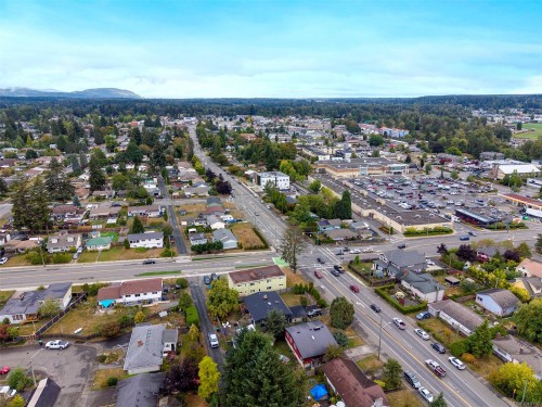 504 17Th St, Courtenay, BC 