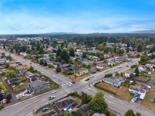 504 17Th St, Courtenay, BC 