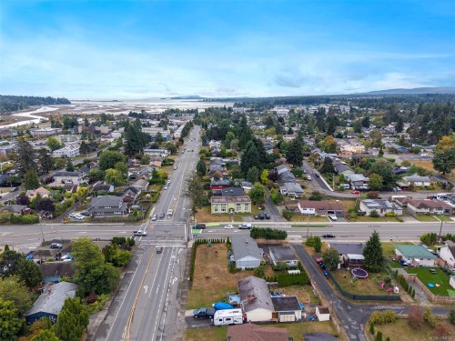 504 17Th St, Courtenay, BC 