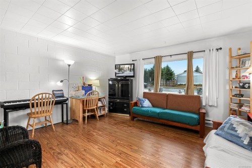504 17Th St, Courtenay, BC 