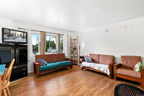 504 17Th St, Courtenay, BC 