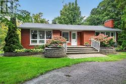 8431 VICTORIA STREET  Ottawa, ON K0A 2P0