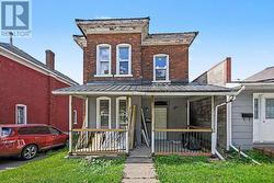 42 ELMSLEY STREET S  Smiths Falls, ON K7A 3P6