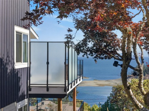 3819 Sundown Dr, Nanaimo, BC 
