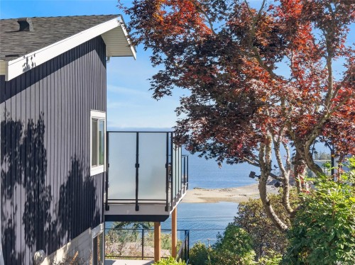 3819 Sundown Dr, Nanaimo, BC 