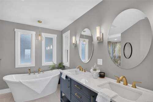 3819 Sundown Dr, Nanaimo, BC 