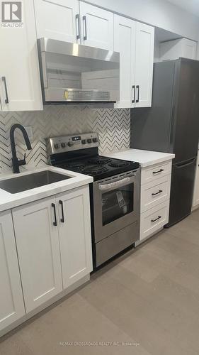 UPPER 2 - 551A KENNEDY ROAD , Toronto, Ontario M1K 2B1 2