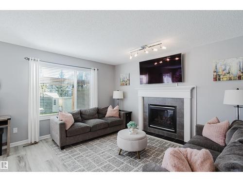 8307 6 Av Sw, Edmonton, AB 