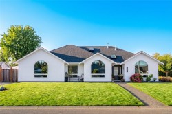 1041 Tara Cres  Parksville, BC V9P 2W5