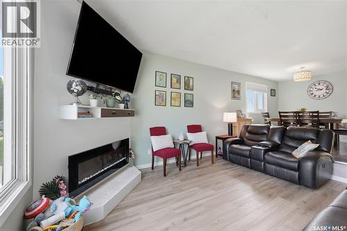 334 Needham Crescent, Saskatoon, SK 