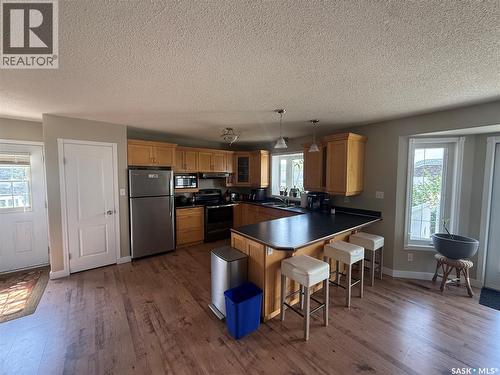 6 Shaw Place, Assiniboia, SK 