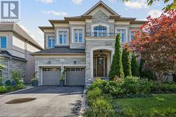 39 HARLEY DRIVE  Vaughan, ON L4H 3P4