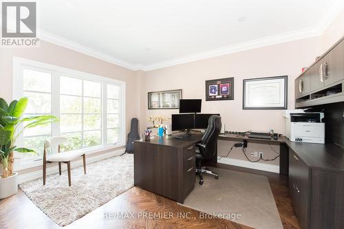 2064 Dickson Road, Mississauga, ON 