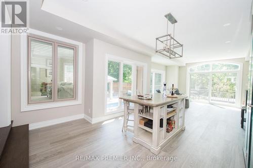 2064 Dickson Road, Mississauga, ON 