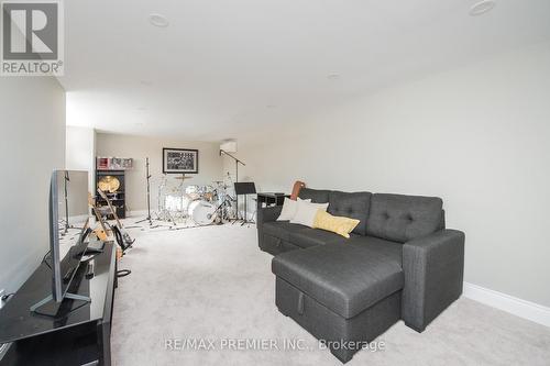 2064 Dickson Road, Mississauga, ON 