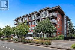 201 7162 West Saanich Rd  Central Saanich, BC V8M 1P6