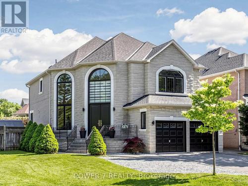 315 NORTH LAKE ROAD  Richmond Hill, ON L4E 3A2