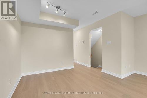 64 Mayflower Private, Ottawa, ON 
