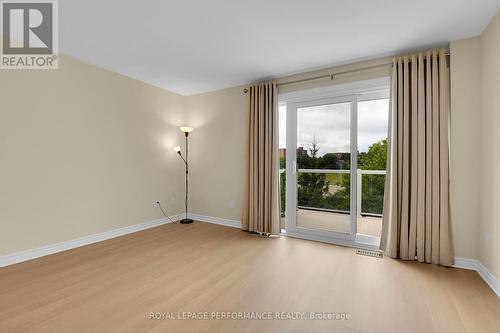 64 Mayflower Private, Ottawa, ON 