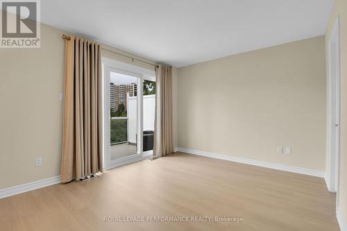 64 Mayflower Private, Ottawa, ON 