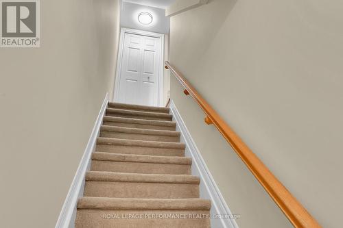 64 Mayflower Private, Ottawa, ON 