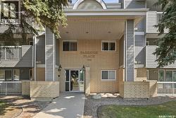 211 706 Confederation DRIVE  Saskatoon, SK S7L 5R7