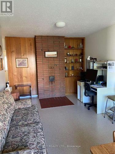 2154 Dutton Crescent, Ottawa, ON 