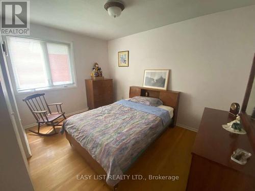 2154 Dutton Crescent, Ottawa, ON 