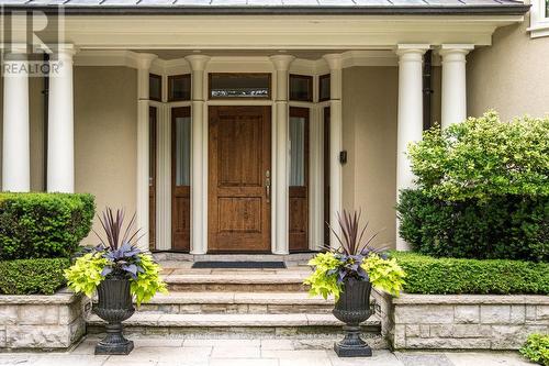 6 Ennisclare Drive W, Oakville, ON 