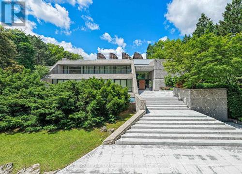 30 High Point Road, Toronto, ON 