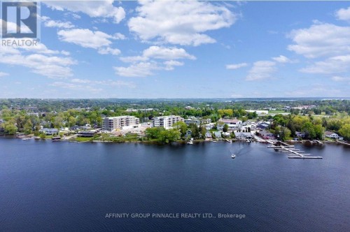 302 - 19 A WEST STREET N  Kawartha Lakes (Fenelon Falls), ON K0M 1N0