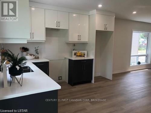 2388 BOSWELL STREET , St. Clair, Ontario N0N 1B0 5