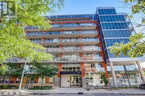 415 - 360 MCLEOD STREET , Ottawa, Ontario K2P 1A9 2