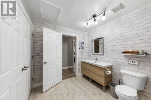 2384 Whetham Road, Springwater, ON 