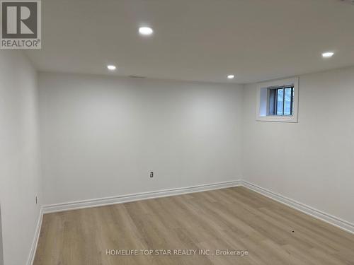 BACHELOR - 38 CARTIER CRESCENT , Richmond Hill, Ontario L4C 2N2 2