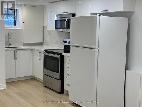 BASEMENT - 38 CARTIER CRESCENT , Richmond Hill, Ontario L4C 2N2 5
