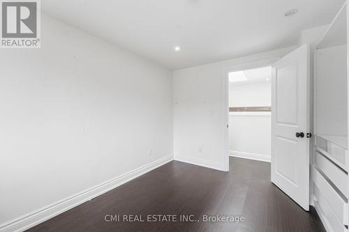 677 Lomond Crescent, Burlington, ON 