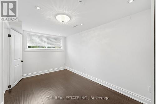 677 Lomond Crescent, Burlington, ON 