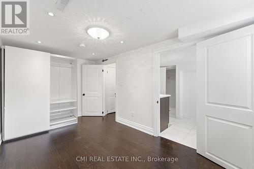 677 Lomond Crescent, Burlington, ON 