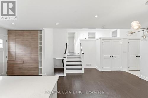 677 Lomond Crescent, Burlington, ON 