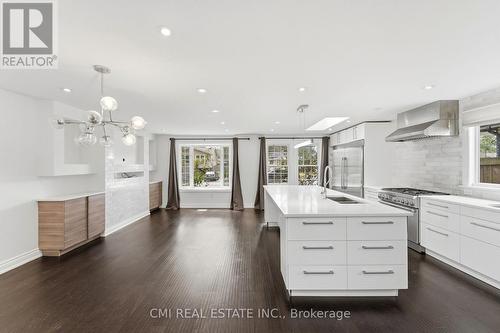 677 Lomond Crescent, Burlington, ON 