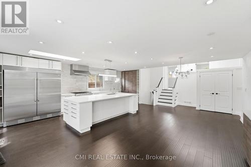677 Lomond Crescent, Burlington, ON 