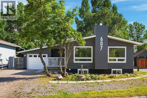 607 Lenore DRIVE  Saskatoon, SK S7K 5G7