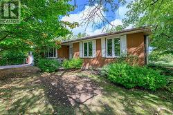 757 4TH Line  Caledonia, ON N3W 2B1