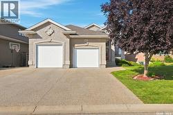 6407 WASCANA COURT BAY  Regina, SK S4V 3E6