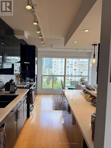 802 - 2267 LAKE SHORE BOULEVARD , Toronto, Ontario M8V 3X2 3