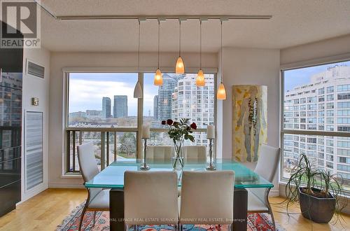 802 - 2267 LAKE SHORE BOULEVARD , Toronto, Ontario M8V 3X2 5