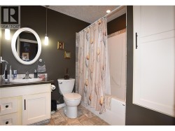 full 4 piece ensuite - 